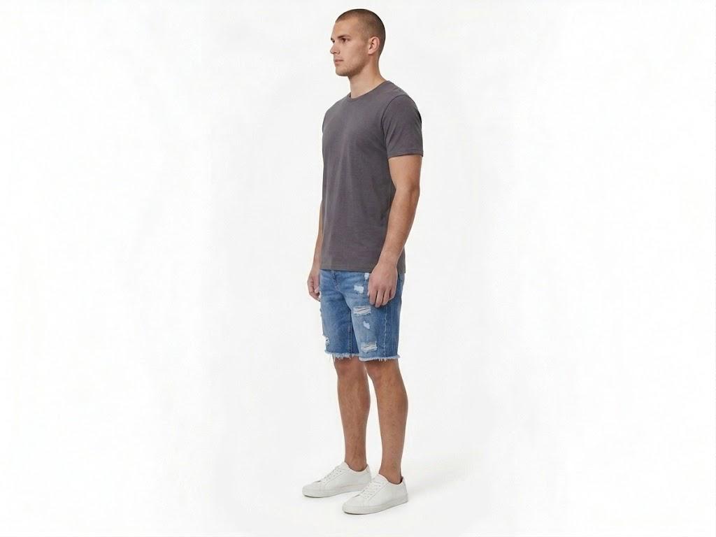 Short Slim Straight Destructed
