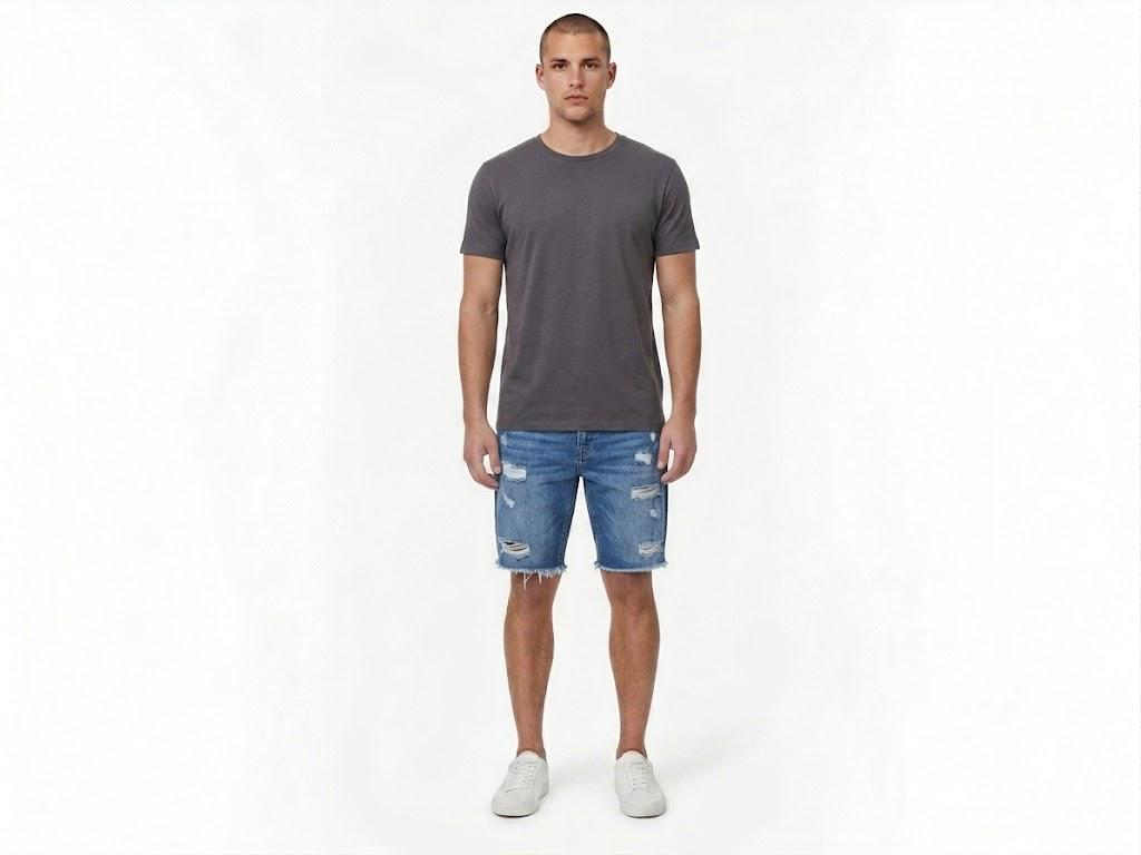Short Slim Straight Destructed